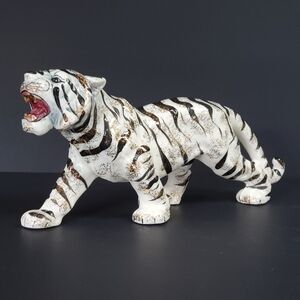 Vintage White Tiger w/ Gold Trim Porcelain Figurine made in Japan (Lefton?)